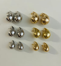 Load image into Gallery viewer, K Teardrops earrings