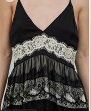 Load image into Gallery viewer, Wc lace  two tones  top