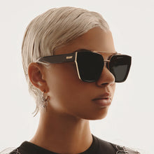 Load image into Gallery viewer, Quay Sweet  Dreams black