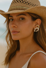 Load image into Gallery viewer, E ear cuff