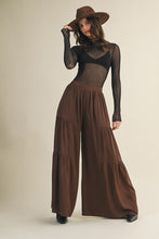 Load image into Gallery viewer, Ms Ruffle pants