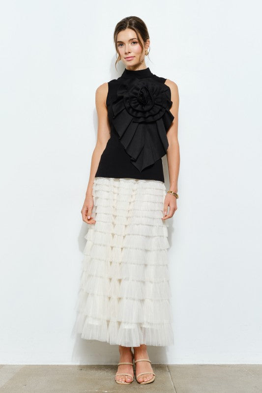 I flower aplique black top