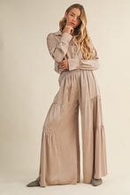 Load image into Gallery viewer, Ms Ruffle pants