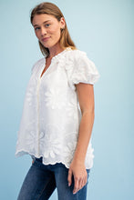 Load image into Gallery viewer, Gg Floral aplique and embroidery v neck top  off white