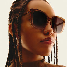 Load image into Gallery viewer, Quay Ever After Cofdoe:Brn