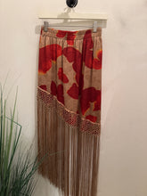 Load image into Gallery viewer, N Flower print fringe skirt