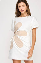 Load image into Gallery viewer, Sb Flower crinkle dress