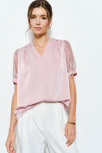 Load image into Gallery viewer, I  clear sleeve  silky top