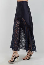 Load image into Gallery viewer, Wc 2pcs satin and lace skirt set