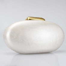 Load image into Gallery viewer, Pp round acrylic pearl clutch