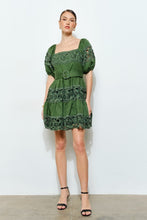 Load image into Gallery viewer, I lace guipur forest green dress