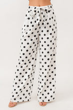 Load image into Gallery viewer, Tc polka dots