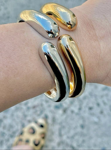 K Teardrops bangle