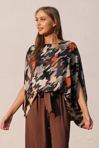 T graphic boat neck caftan top