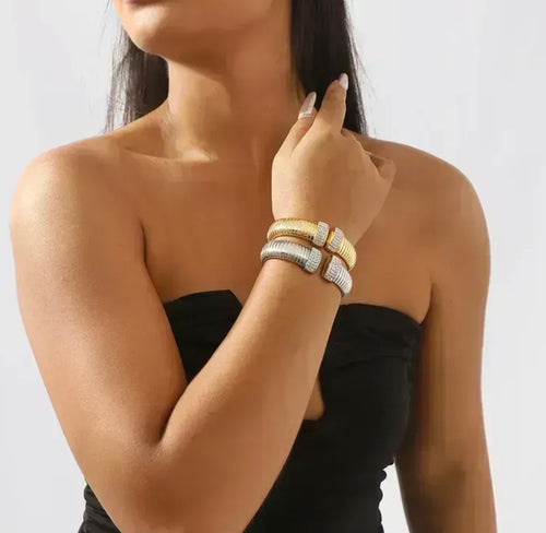 N IG style stainless steel bangle with rhinestone