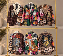 Load image into Gallery viewer, Lc stamp jacket animal print