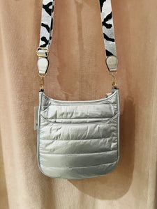 P Big puffy shoulder bag with straps