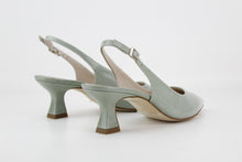 Load image into Gallery viewer, Marian Juliet Salvia