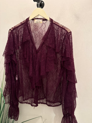 Lc lace ruffles burgundy top