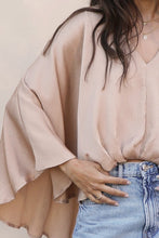 Load image into Gallery viewer, T Tuck easy cape top pink and tan