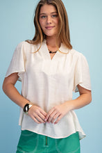 Load image into Gallery viewer, Gg v neck blouse trapunto stiching