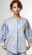 Load image into Gallery viewer, N embroidery sleeve top