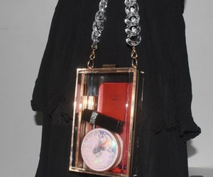 P acrylic box with clear chain