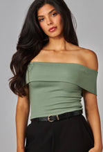 Load image into Gallery viewer, Lp ribbed knit off shoulder top