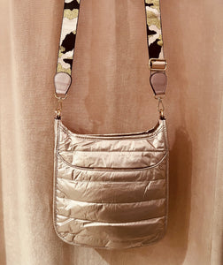 P Big puffy shoulder bag with straps