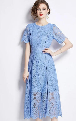 E lace blue midi dress