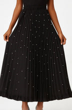 Load image into Gallery viewer, Nb  Pleated beaded maxi skirt