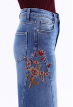Load image into Gallery viewer, B embroidery jeans