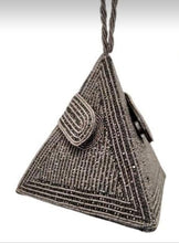 Load image into Gallery viewer, S piramid  beaded mini bags