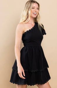 T Tiered one shoulder black dress