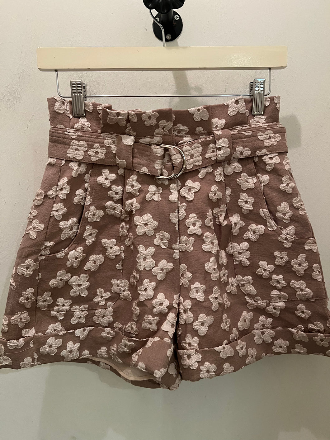 Gracia flower texture short