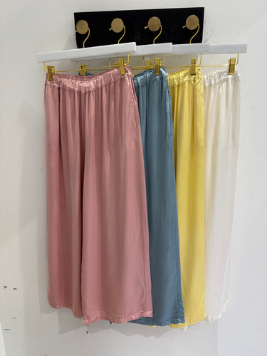 C Elastic waist crop pants