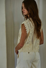 Load image into Gallery viewer, Bt lace top