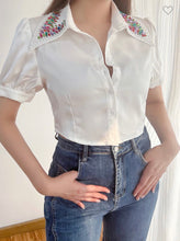 Load image into Gallery viewer, Lr embellished collar top