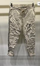 Load image into Gallery viewer, ItalianMetallic gradient side stripe star crinkle jogger