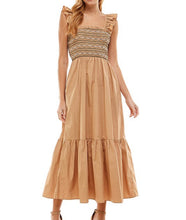 Load image into Gallery viewer, T smoked top maxi dress