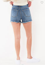 Load image into Gallery viewer, SP  shorts medium light  jeans