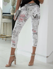 Load image into Gallery viewer, Italian butterfly floral jogger