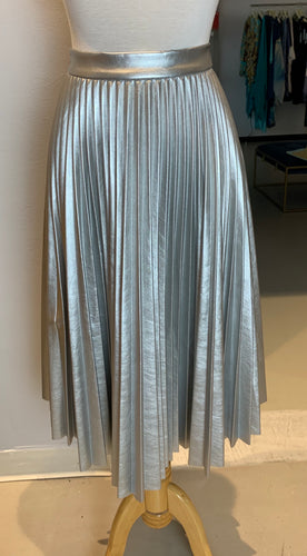 Silver pleated skirt