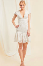 Load image into Gallery viewer, M vneck with cap sleeve white dress