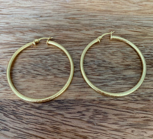 Ale Gold and silver hoops