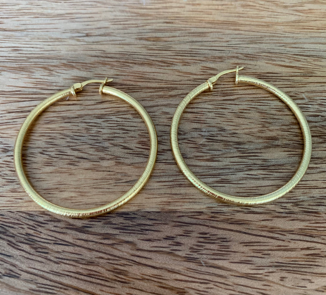 Ale Gold and silver hoops