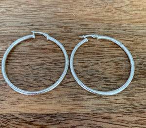 Ale Gold and silver hoops