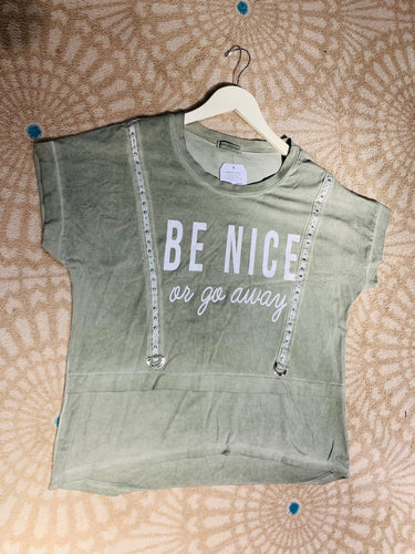 Be nice top with trim details