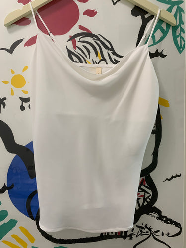 Tyche  basic white top