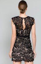 Load image into Gallery viewer, M Lace black dress